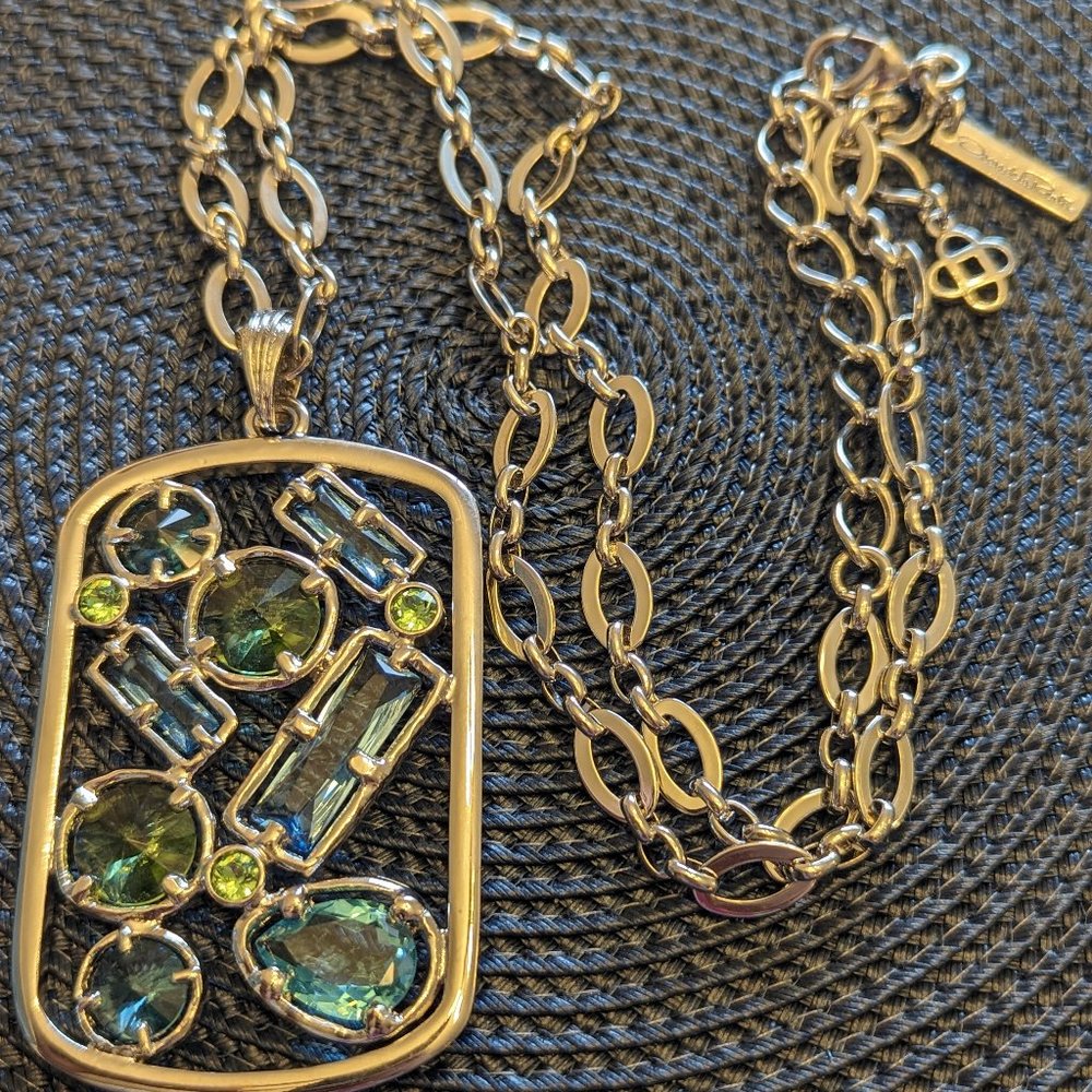 Oscar de la Renta Crystal Cluster Silver Pendant Necklace - Blue/Green